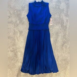 Nanette Lepore Elegant Blue Sleeveless Dress, size 8